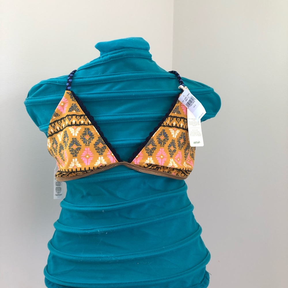 NWT Aerie Reversible Triangle Bikini Top